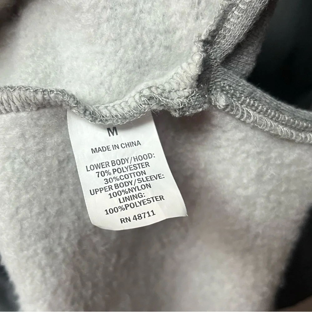 MTA Sport Charcoal Activewear. Medium - Picture 3 of 4